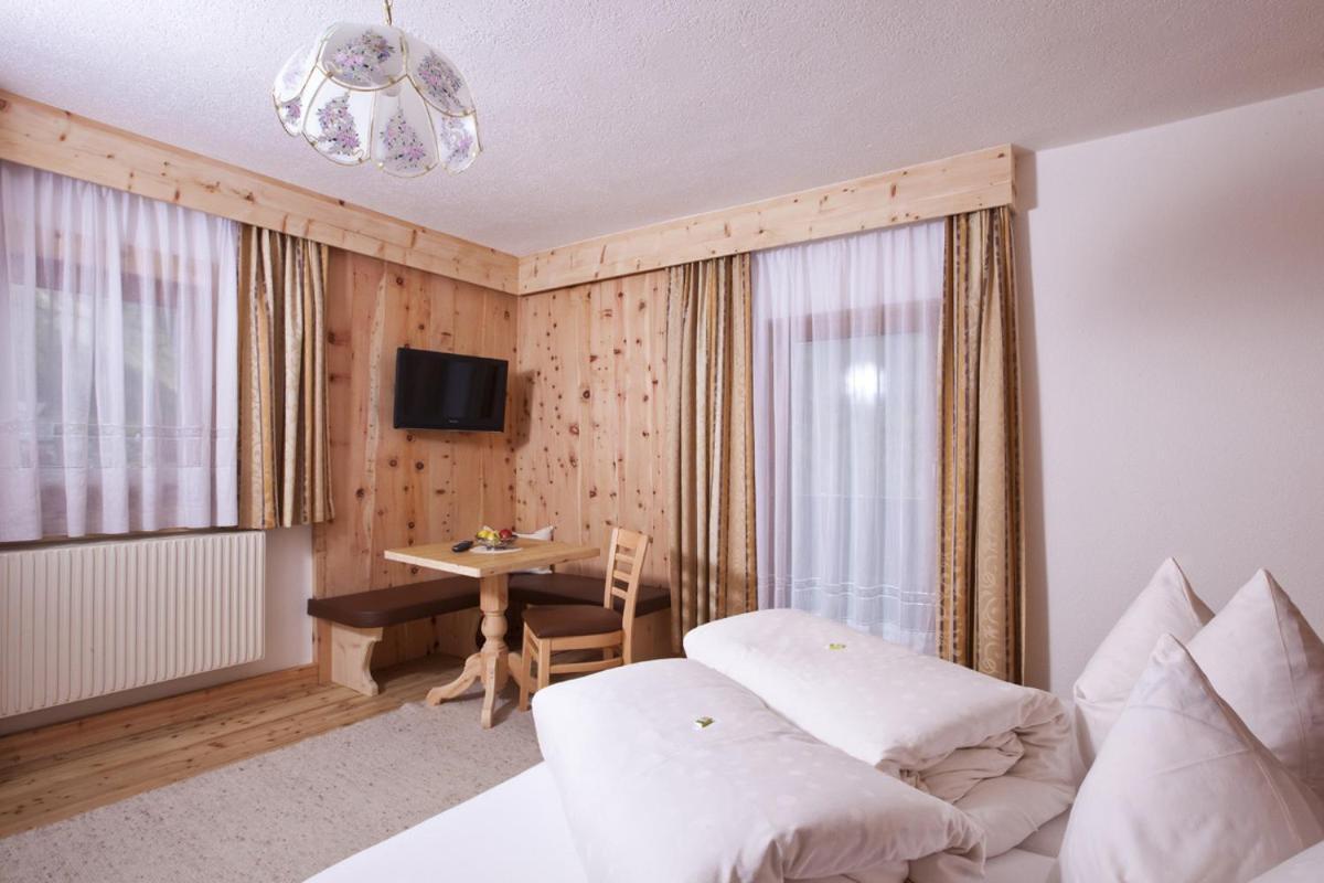 Villa Haus Stefan Längenfeld Habitación foto