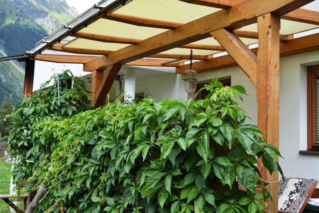 Villa Haus Stefan Längenfeld Habitación foto
